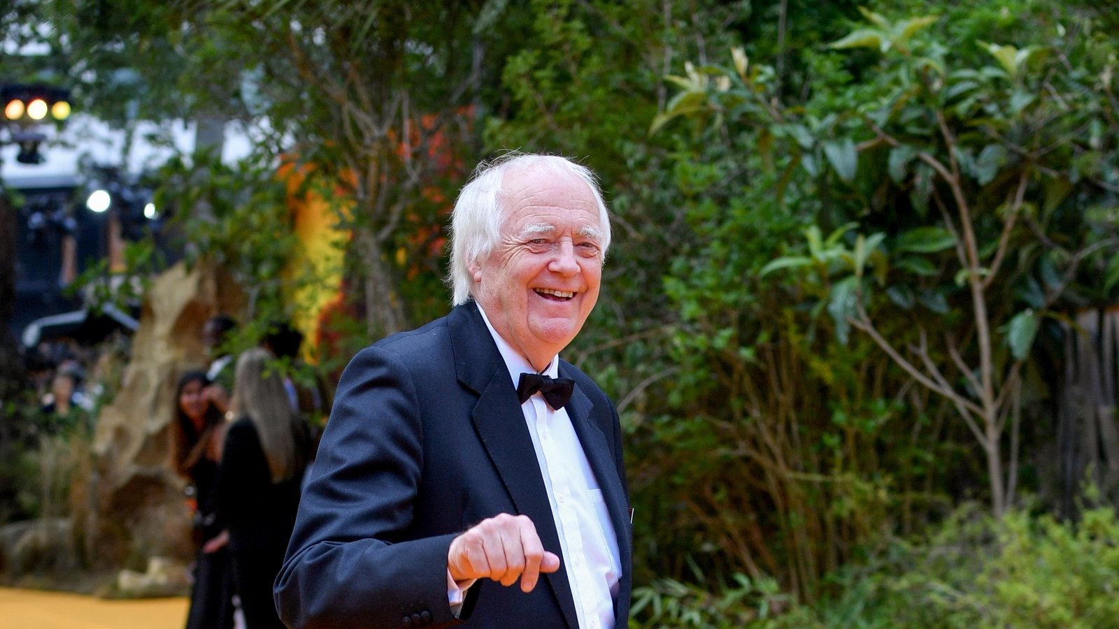 Tim Rice: Jeg vil 'vurdere' å bruke AI for å hjelpe til med å skrive sanger