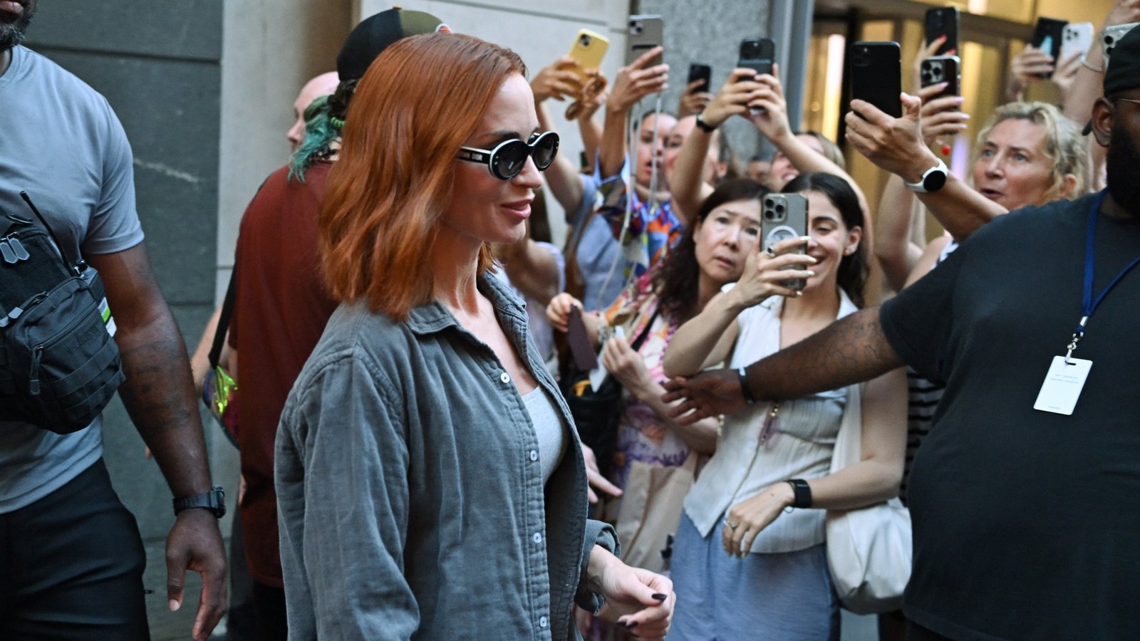 Emily Blunt har 'frekk oppvÃ¥kning' pÃ¥ djevelen bÃ¦rer Prada 2