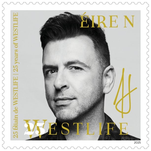 Mark Feehily av Westlife på et stempel som markerer 25 år av bandet