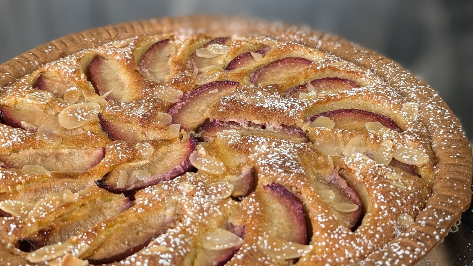 Kevin's Plum and Almond Tart: I dag