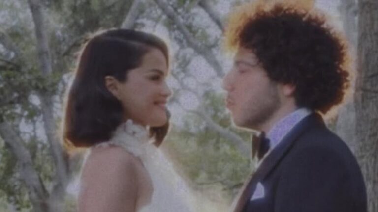 Selena Gomez gifter seg med musikkprodusent Benny Blanco