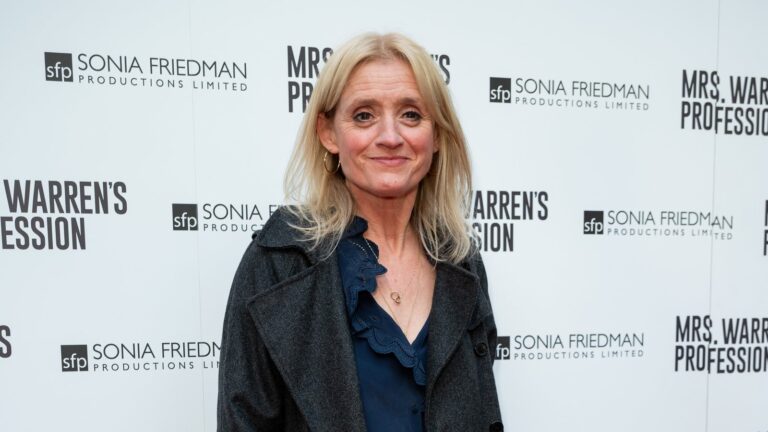 Anne-Marie Duff krever 'systemisk endring' i demensomsorg