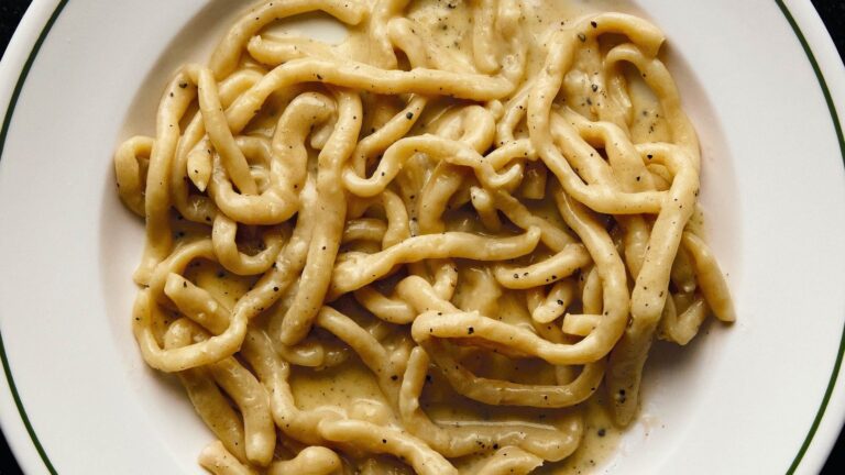 Hvordan lage padellas pici cacio e pepe