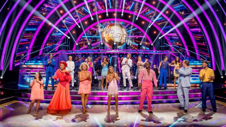 Strictly Come Dancing fans gitt lanseringsshow Sneak Peek