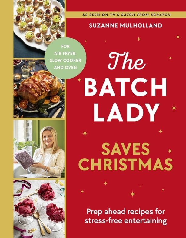 Omslaget til en kokebok, 'The Batch Lady Saves Christmas'