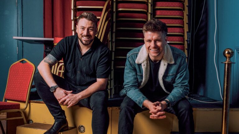 The 2 Johnnies: "Vi Ã¸nsker Ã¥ vokse utenfor Irland"