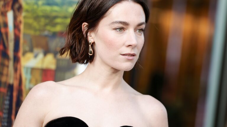 Obituary and The Dry-stjernen SiobhÃ¡n Cullen blir med i ny Highlander-film