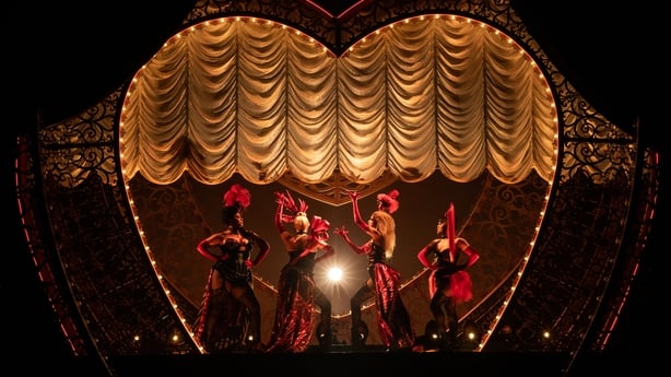 scenebilde av Moulin Rouge! Musikalen