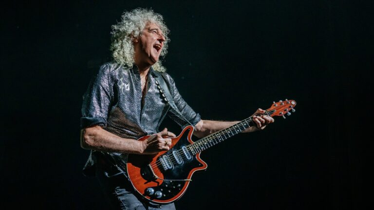 Brian May antyder at Queen vil vÃ¦re stjerner i det nye Abba Voyage-stilen AI-hologramshow