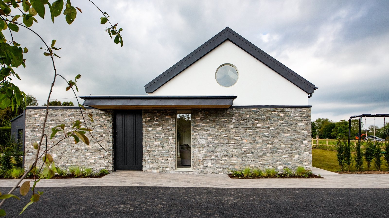 DIY SOS: Ta en titt inne i AoibhÃ­nns utrolige nye hjem
