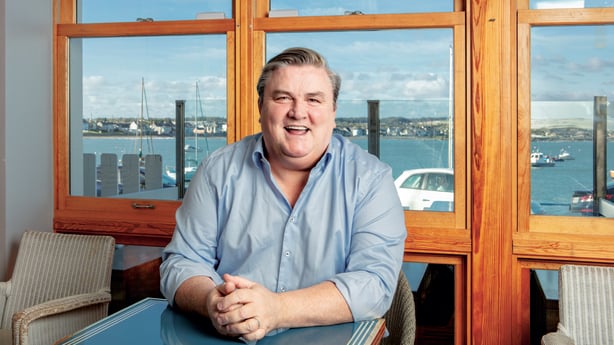 Simon Delaney