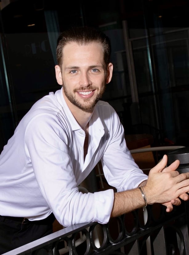 Den profesjonelle danseren James Cutler blir med i Dancing with the Stars