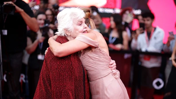 June Squibb og Scarlett Johansson deltar pÃ¥ premieren pÃ¥ Eleanor the Great under Toronto International Film Festival 2025 8. september 2025