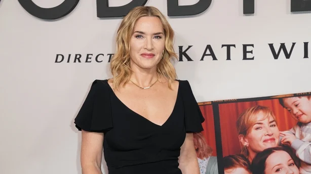 Kate Winslet poserer for et bilde