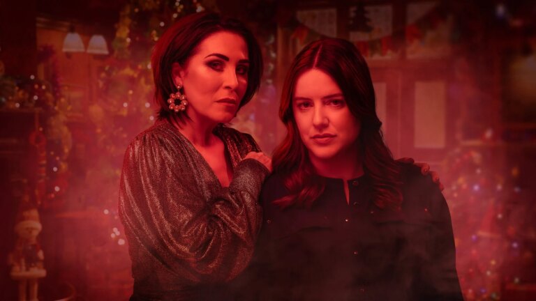 Det er nok en dÃ¸delig juledag pÃ¥ EastEnders...
    

