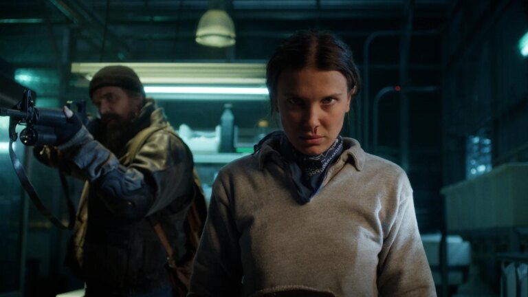 Eleven fortalte Â«kjemp for en verden utenfor HawkinsÂ» i den siste traileren til Stranger Things
    

