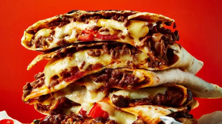 Nathan Anthonys raske quesadillaer i tacostil av biff
    

