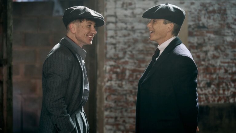 Cillian Murphy og Barry Keoghan spiller hovedrollene i den nye Peaky Blinders-traileren
    


