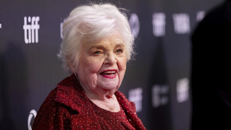 Eleanor the Great-stjernen June Squibb: en A-lister pÃ¥ 96
    

