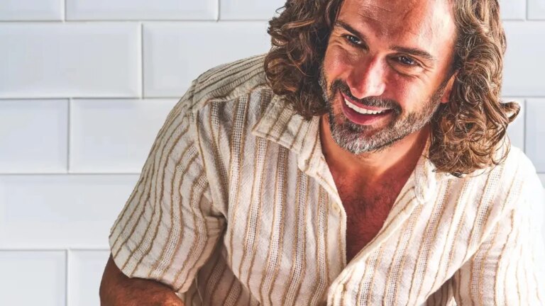 Joe Wicks: "Vi har blitt kondisjonert til Ã¥ spise pÃ¥ en bestemt mÃ¥te"
    

