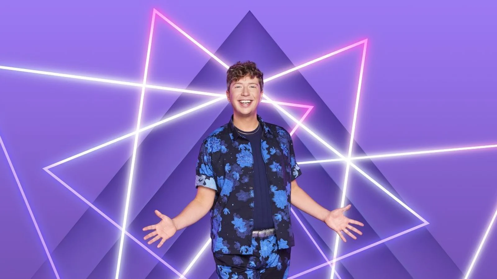 Komikeren Michael Fry avslÃ¸rt som fjerde deltaker for Dancing with the Stars