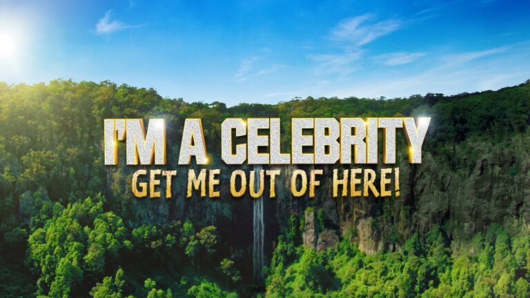 To deltakere stemte ut av I'm A Celebrity i dobbel eliminering
    


