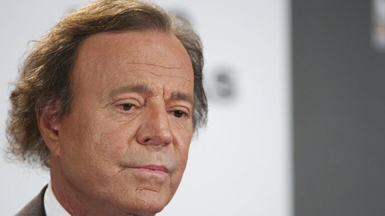 Julio Iglesias avviser pÃ¥stander om overgrep mens etterforskningen fortsetter
    

