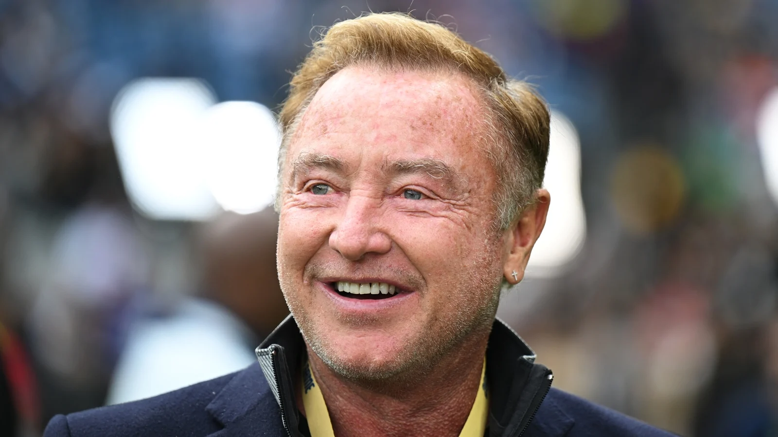 Lord of the Dance-showene kan "falle fra hverandre" da Flatley saksÃ¸kte i retten