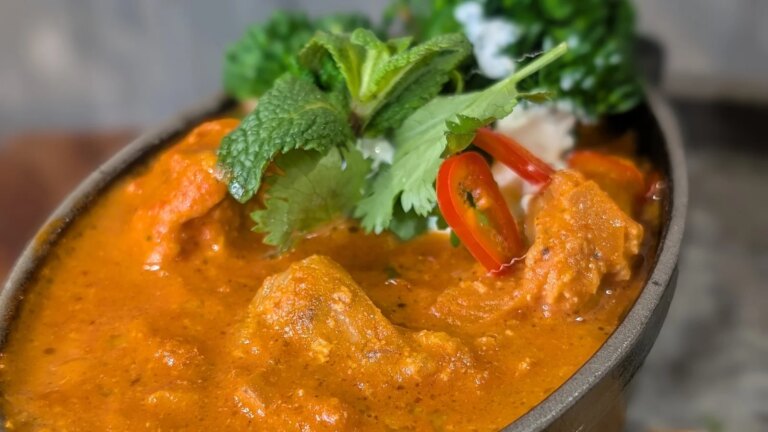 Trisha Lewis's butter chicken: I dag
    

