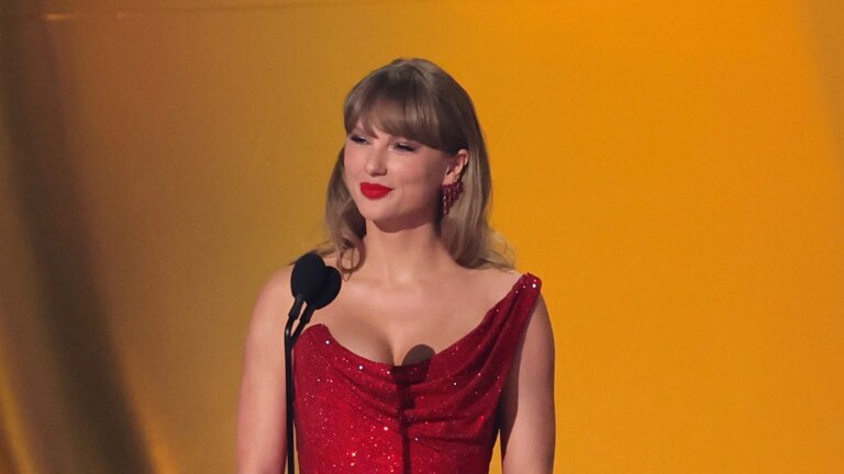 Taylor Swift vil bli innlemmet i Songwriters Hall of Fame
    

