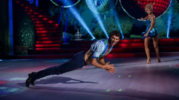 Olympiske Philip Doyle valser med proffdanseren Daniela Roze pÃ¥ Dancing with the Stars Foto: Kyran O'Brien