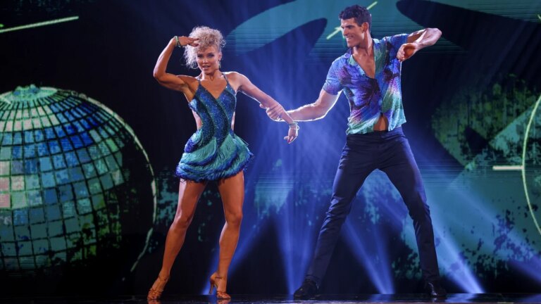 Dansing med stjernenes Philip Doyle pÃ¥ dansepartner Daniela Roze: 'Da vi mÃ¸ttes fÃ¸rste gang, var hun for hyggelig!'
    

