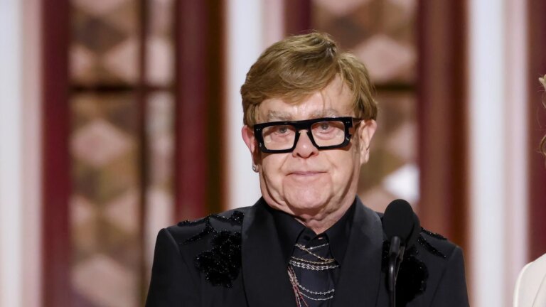 Elton John fÃ¸lte at sikkerheten til barna hans ble "krenket", hÃ¸rer retten
    

