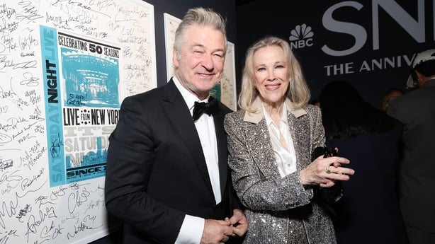 Alec Baldwin og Catherine O'Hara