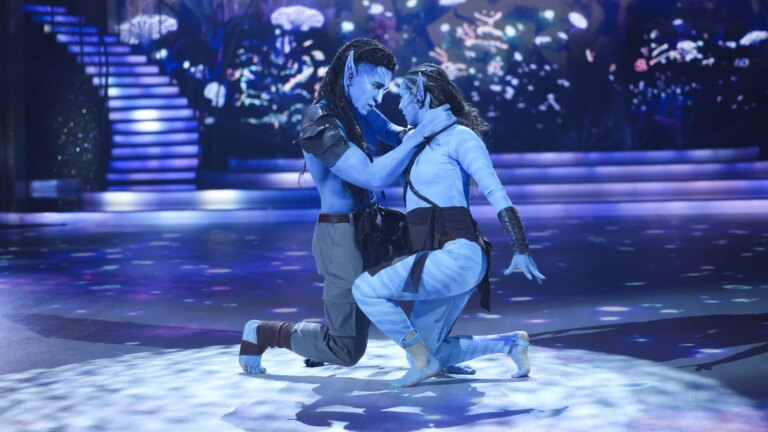 "Hvis James Cameron sÃ¥ det, ville det vÃ¦rt fantastisk," sier DWTS-paret Jordan Dargan og Rebecca Scott om deres Avatar-opptreden
    

