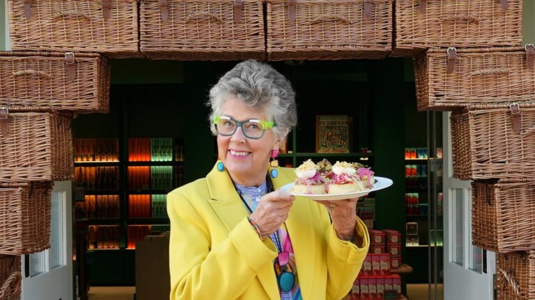 Prue Leith avslÃ¸rer hvorfor hun sluttet i The Great British Bake Off
    

