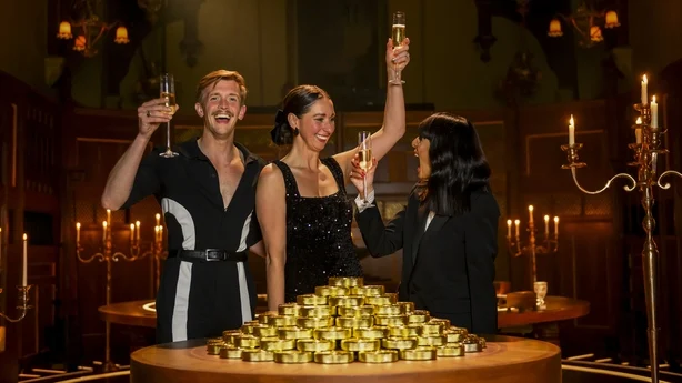 Stephen Libby, Rachel Duffy og Claudia Winkleman Foto: BBC/Studio Lambert/Paul Chappells