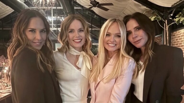 Victoria Beckham gjenforenes med Spice Girls for Ã¥ feire Emma Buntons bursdag
    

