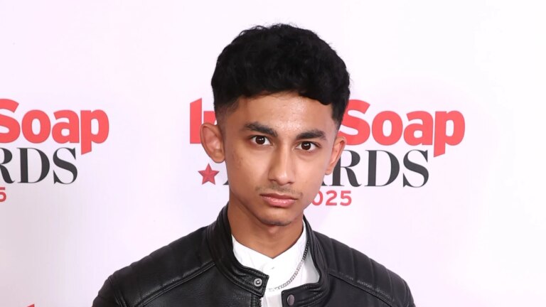 EastEnders karakter skal diagnostiseres med epilepsi
    

