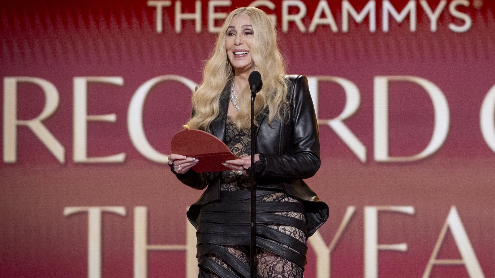 Cher kaller Lamar 'Luther Vandross' pÃ¥ Grammy Awards