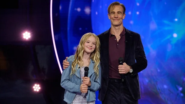 James VanDerBeek med datteren Olivia i Thicker Than Water-episoden av TV-serien We Are Family