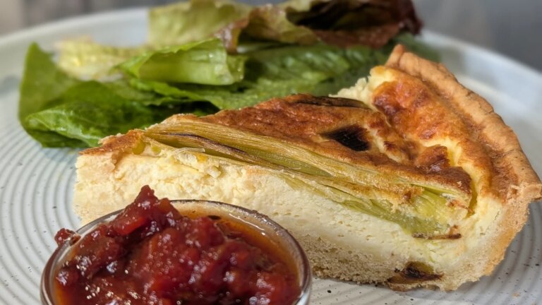 Diarmuid Ã“ MathÃºnas stekte purre- og ostequiche
    

