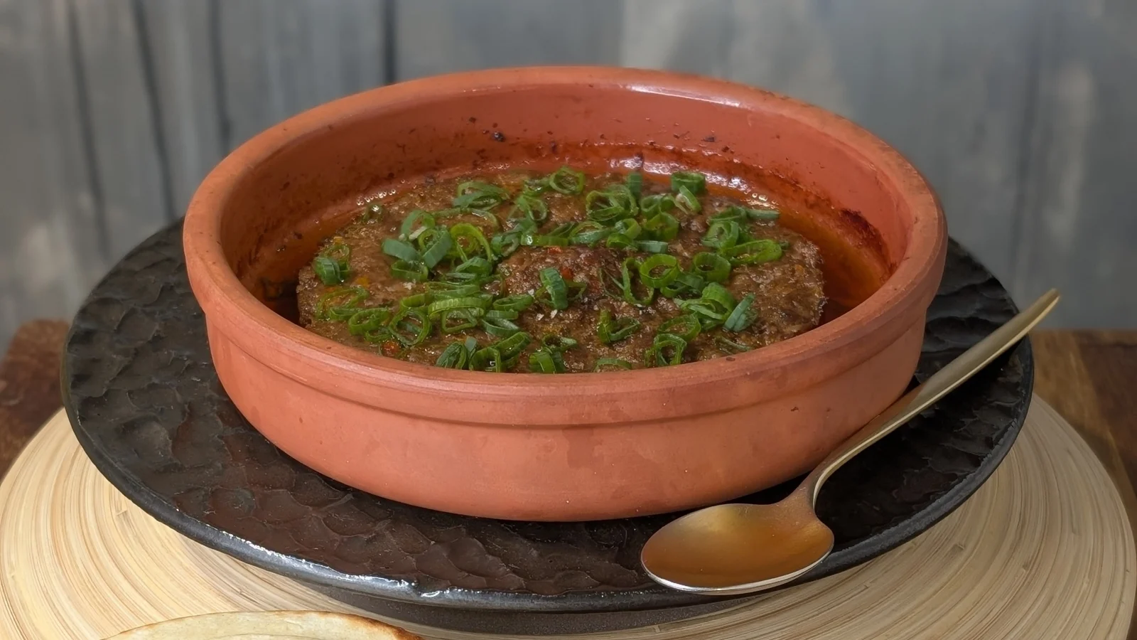 Ahmet Dedes tyrkiske Guveç Kebab