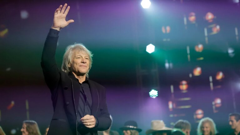 Bon Jovi-biografi i arbeid under ny avtale
    

