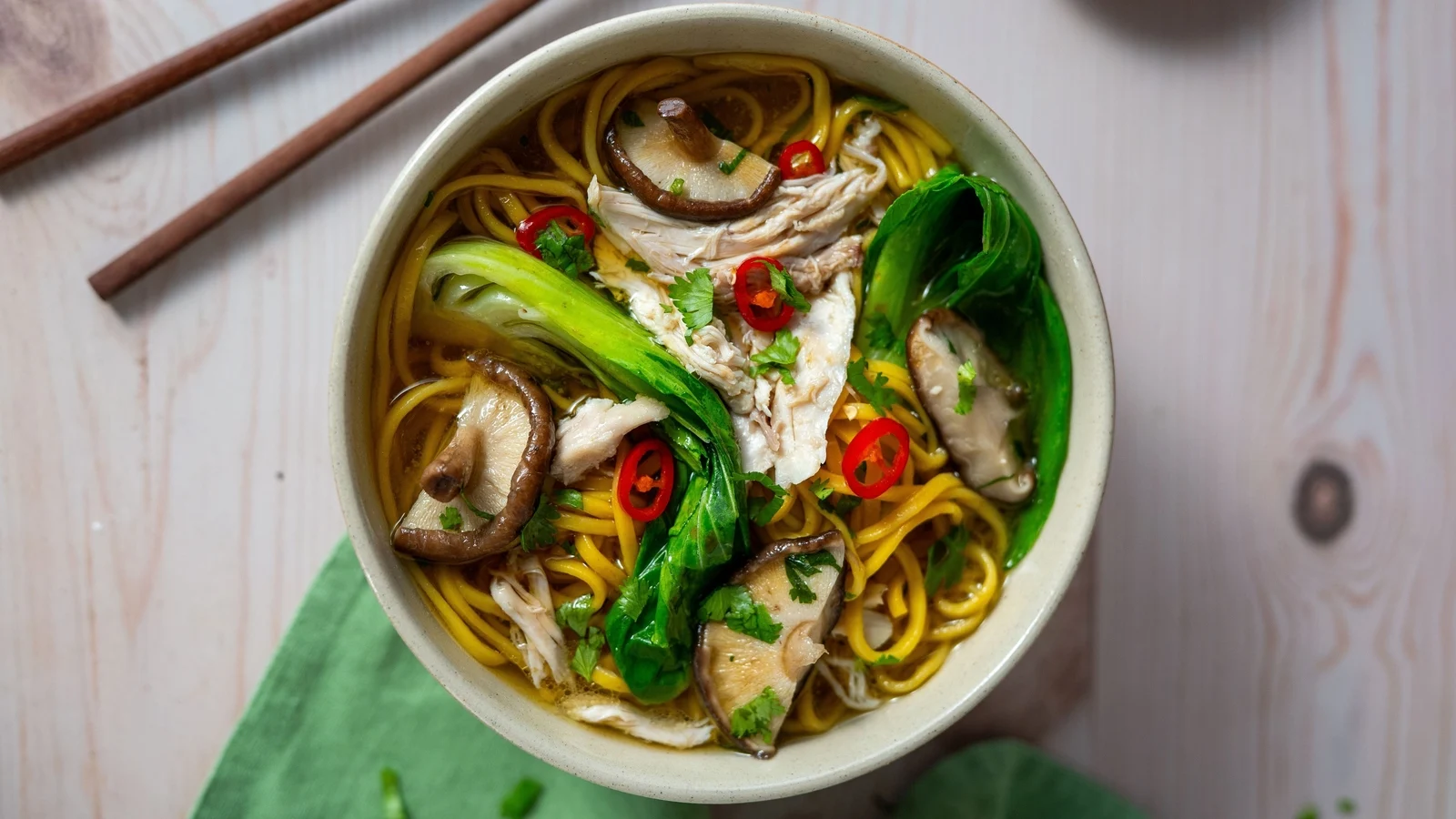 Eva Paus kinesiske kyllingnudelsuppe