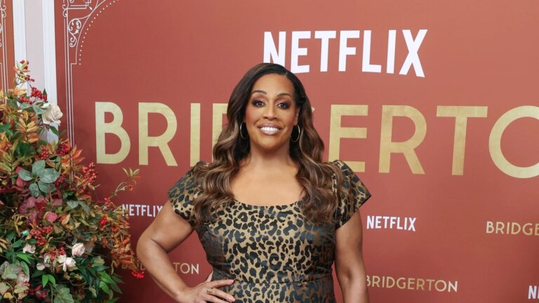 Alison Hammond tar opp rykter om kjendisforrÃ¦dere
    

