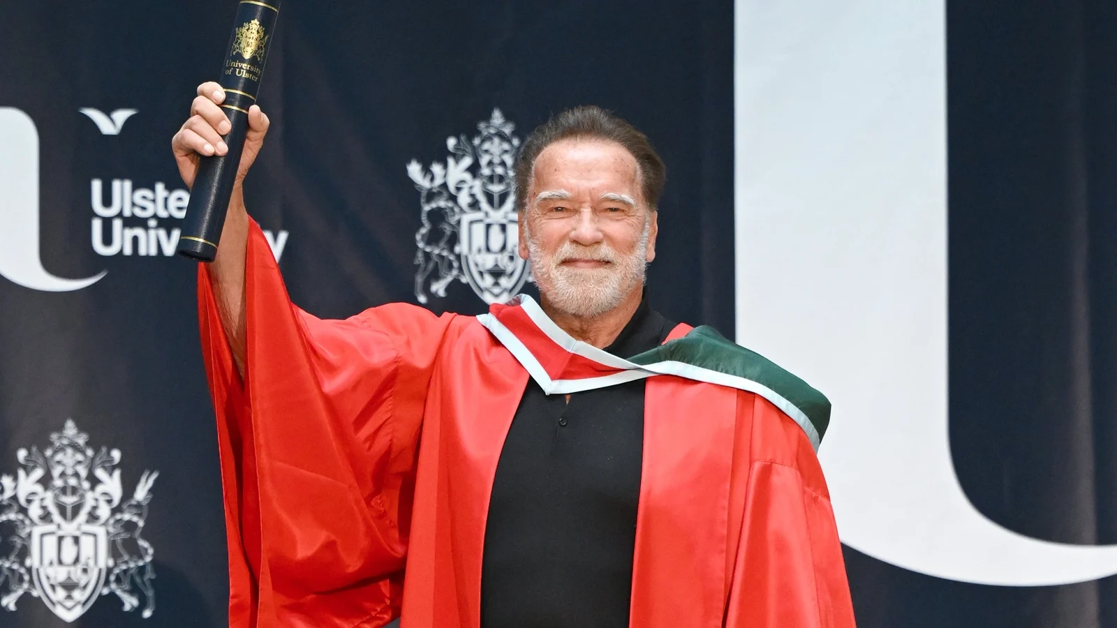 Arnold Schwarzenegger tildelt æresdoktorgrad i Belfast