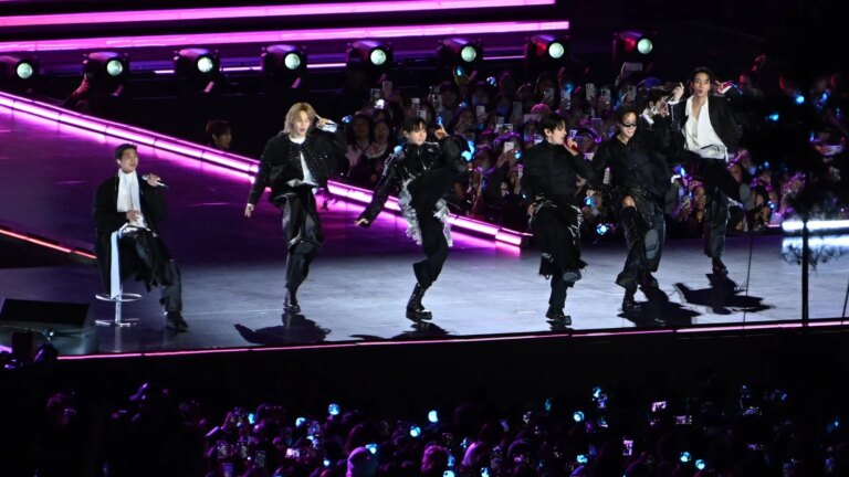 BTS kommer tilbake med comeback-konsert i Seoul etter pause
    

