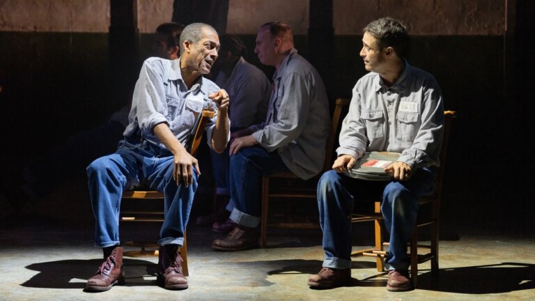 Det er bare ingen unnslippe The Shawshank Redemption
    

