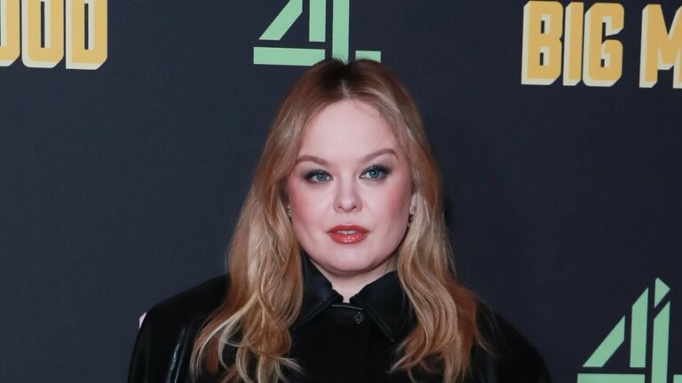 Nicola Coughlan blant gjestene i Saturday Night Live UK-debut
    

